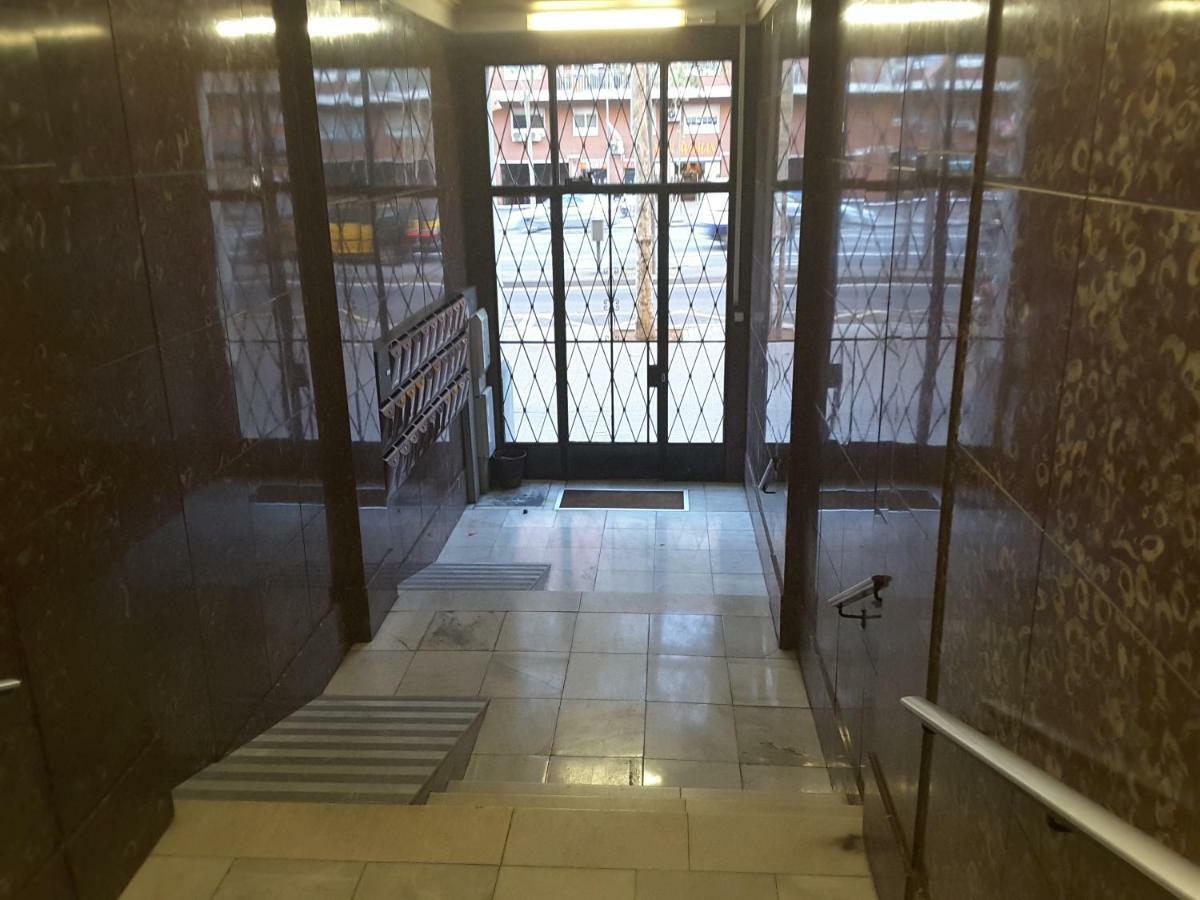 Apartamento Gran Via De Les Corts Catalanes บาร์เซโลนา ภายนอก รูปภาพ